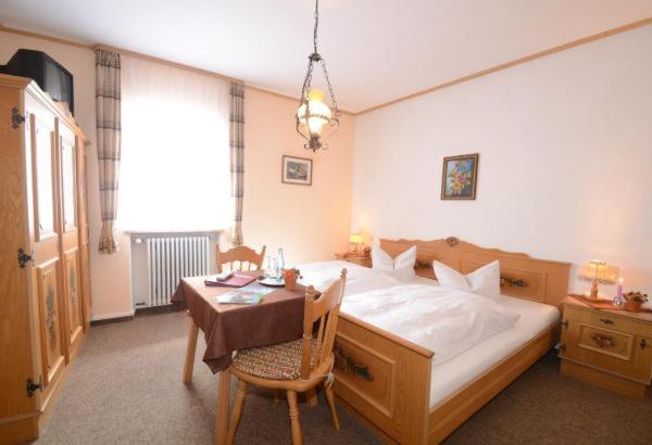Gasthof Zur Post Hotel Und Parkplatz Vohenstrauss Exterior foto